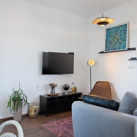 Polai Boutique With Free Parking Pula