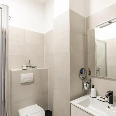 Polai Boutique With Free Parking