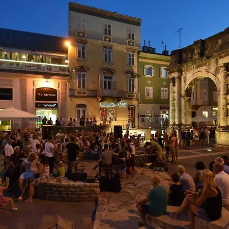 Daire Polai Boutique With Free Parking Pula