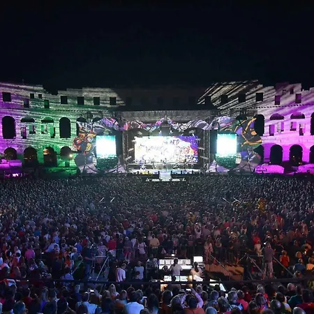 Daire Polai Boutique With Free Parking Pula