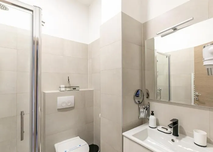 Polai Boutique With Free Parking