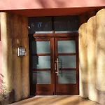 Polai Boutique With Free Parking * Πούλα